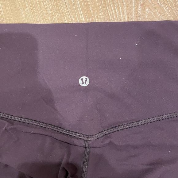 Lululemon align high rise crop 21’ - Picture 3 of 5